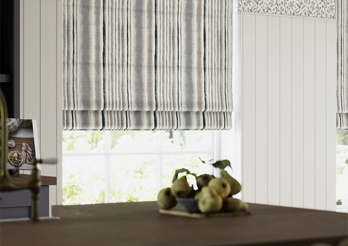 Guarda Stripe, Grey - Roman Blind - Image 5
